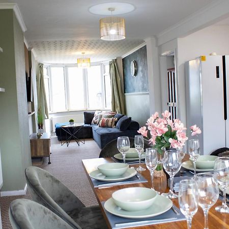 Harvard House, Stylish 3 Bedroom House In Solihull 5 Mins To The Nec, Bhx ,Jlr With Free Parking Birmingham Exterior foto